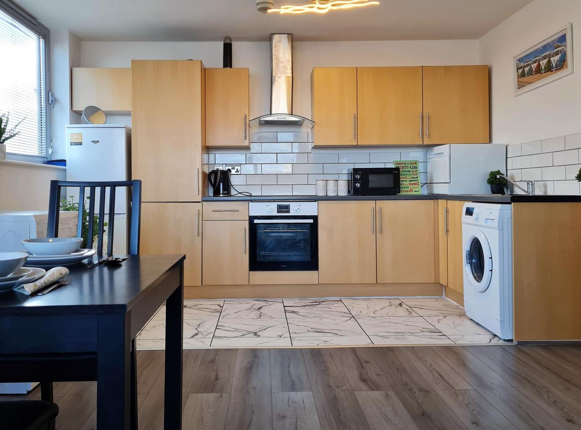 Sidemersey Livings - Central And Quiet 2-Bedroom Apartment Ливърпул Екстериор снимка